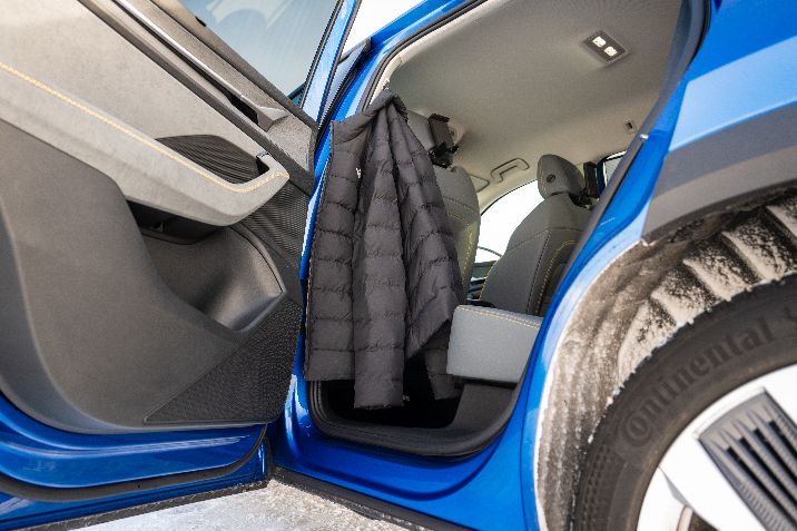 Safe-driving-on-snow-and-ice