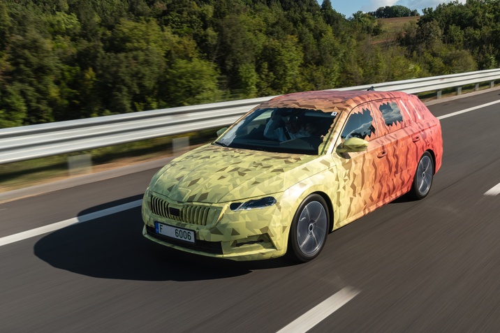 New_Skoda_octavia_covered_drive-1_small